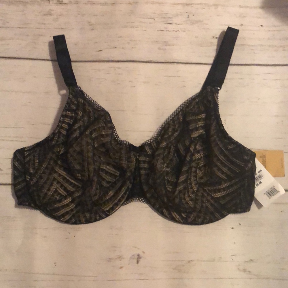 Chantelle Black 38DD underwire bra